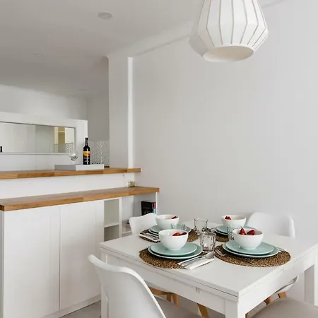 شقة Light-filled, Fully Renovated Near Belem, By Timecooler Lisboa