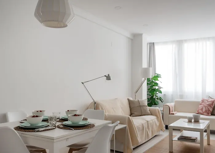 Appartement Light-filled, Fully Renovated Near Belem, By Timecooler