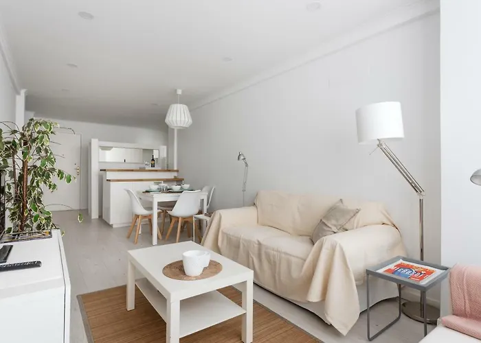 Appartement Light-filled, Fully Renovated Near Belem, By Timecooler