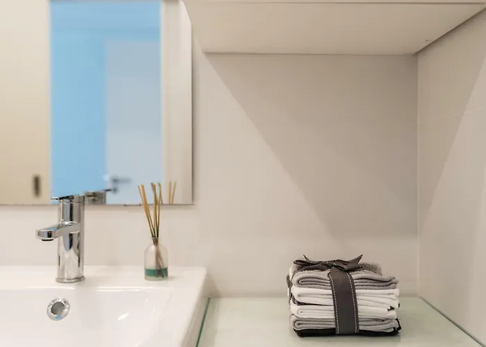 Light-filled, Fully Renovated Near Belem, By Timecooler Appartement *