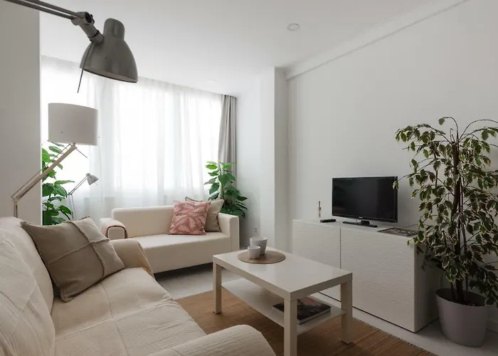 Light-filled, Fully Renovated Near Belem, By Timecooler Appartement Lissabon