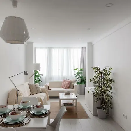 Light-filled, Fully Renovated Near Belem, By Timecooler Daire *