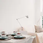 Light-filled, Fully Renovated Near Belem, By Timecooler Апартаменты Лиссабон