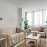 Light-filled, Fully Renovated Near Belem, By Timecooler Апартаменты *
