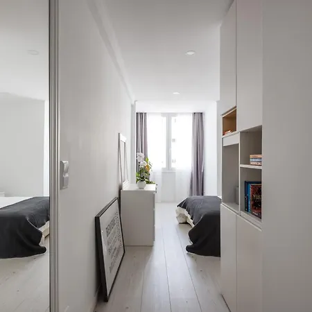 Light-filled, Fully Renovated Near Belem, By Timecooler 리스본