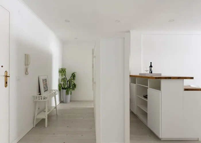 Apartament Light-filled, Fully Renovated Near Belem, By Timecooler *